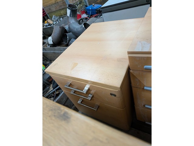 Diverse kantoorinventaris - afbeelding 15 van  29