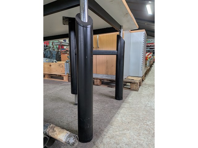 Diverse kantoorinventaris - afbeelding 21 van  29