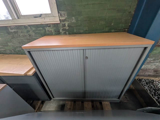 Diverse kantoorinventaris - afbeelding 27 van  29