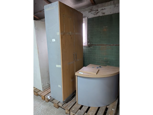 Diverse kantoorinventaris - afbeelding 3 van  12