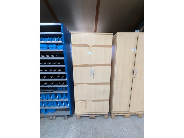 Diverse kantoorinventaris - afbeelding 9 van  12