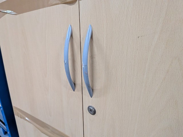 Diverse kantoorinventaris - afbeelding 10 van  12