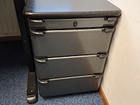 Diverse kantoorinventaris - afbeelding 11 van  11