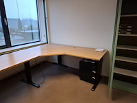 Diverse kantoorinventaris - afbeelding 6 van  8