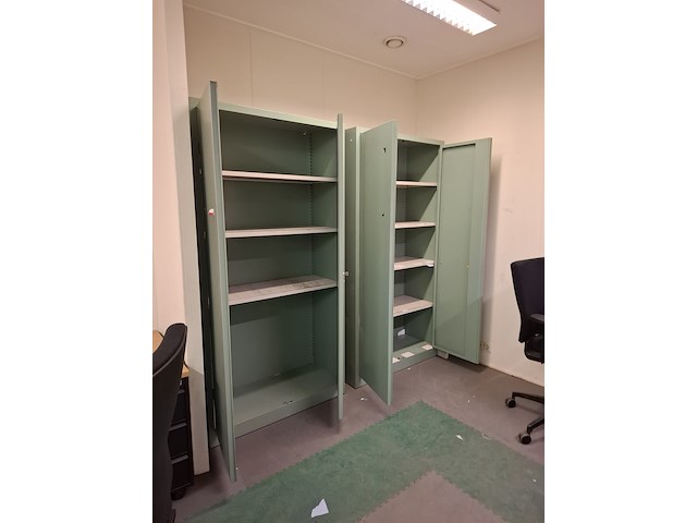 Diverse kantoorinventaris - afbeelding 1 van  7