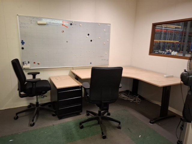 Diverse kantoorinventaris - afbeelding 2 van  7