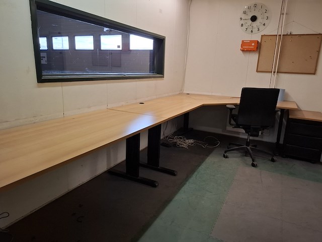 Diverse kantoorinventaris - afbeelding 5 van  7