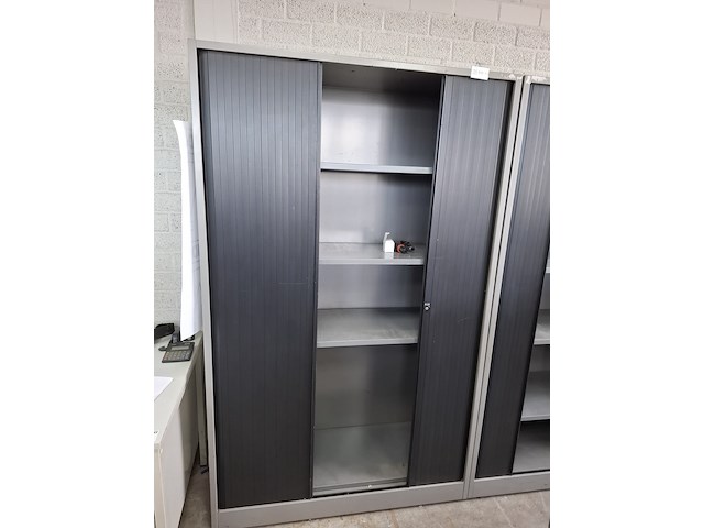 Diverse kantoorinventaris - afbeelding 2 van  9