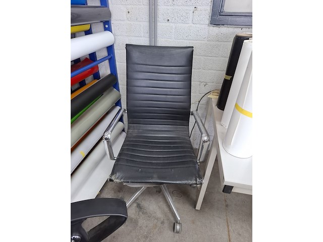 Diverse kantoorinventaris - afbeelding 7 van  9