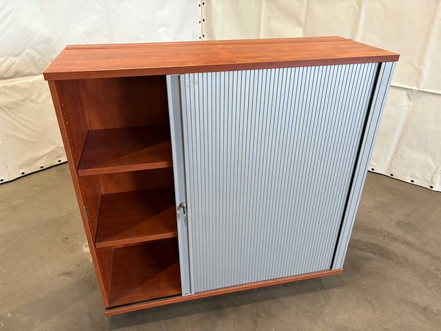 Diverse kantoormeubelen - afbeelding 3 van  5