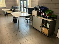 Diverse kantoormeubels - afbeelding 1 van  6