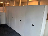 Diverse kantoormeubilair - afbeelding 2 van  5