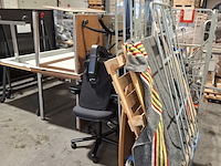 Diverse kantoormeubilair - afbeelding 1 van  10