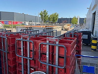 Diverse karren met kratten - afbeelding 4 van  6