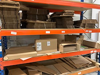 Diverse karton voorraad - afbeelding 2 van  7