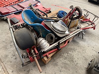 Diverse kartonderdelen mach1 kart - afbeelding 4 van  5