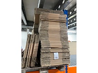 Diverse kartonnen dozen - afbeelding 3 van  3