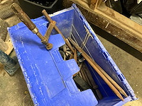 Diverse kasten met inhoud - afbeelding 5 van  14