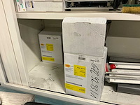 Diverse kasten met inhoud - afbeelding 9 van  14