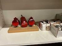 Diverse kasten met inhoud - afbeelding 10 van  14