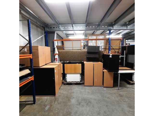 Diverse kasten - afbeelding 1 van  10