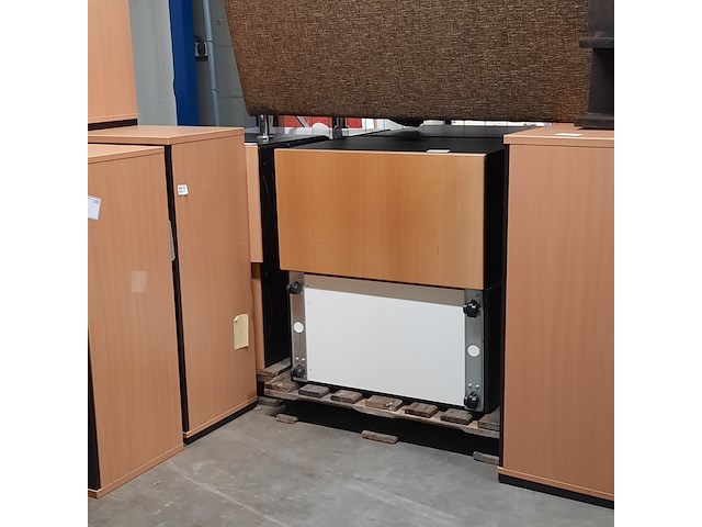 Diverse kasten - afbeelding 4 van  10