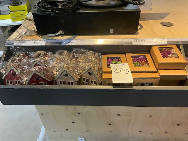 Diverse kerstdecoraties - afbeelding 9 van  10