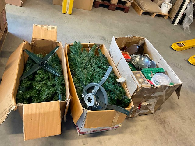 Diverse kerstversiering - afbeelding 1 van  4