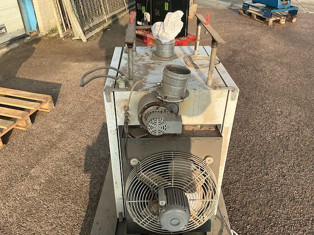Diverse ketels en afzuiger (4x) waaronder 2021 intergas hre 28/24a - cv-ketel - afbeelding 3 van  35
