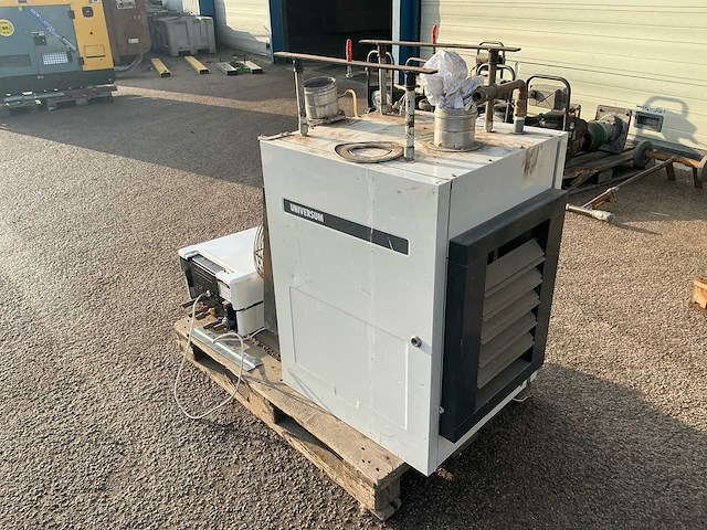Diverse ketels en afzuiger (4x) waaronder 2021 intergas hre 28/24a - cv-ketel - afbeelding 32 van  35