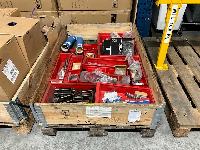 Diverse ketting en toebehoren - afbeelding 1 van  11