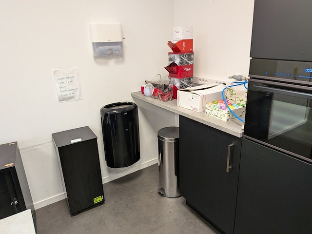 Diverse keuken- / kantineartikelen - afbeelding 1 van  21