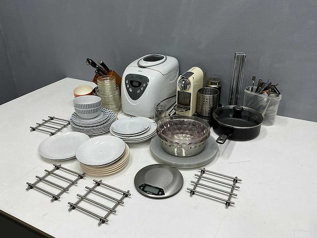 Diverse keuken benodigdheden - afbeelding 1 van  25