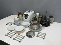 Diverse keuken benodigdheden - afbeelding 1 van  25