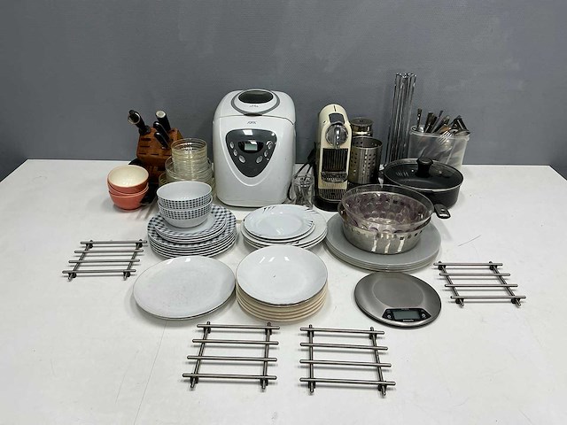 Diverse keuken benodigdheden - afbeelding 12 van  25