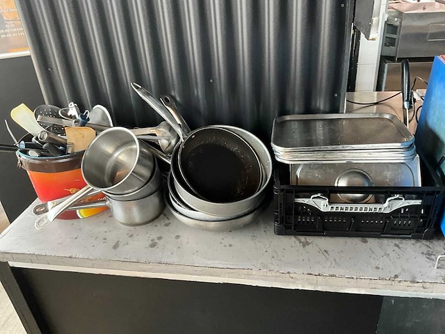 Diverse keuken benodigdheden - afbeelding 4 van  5