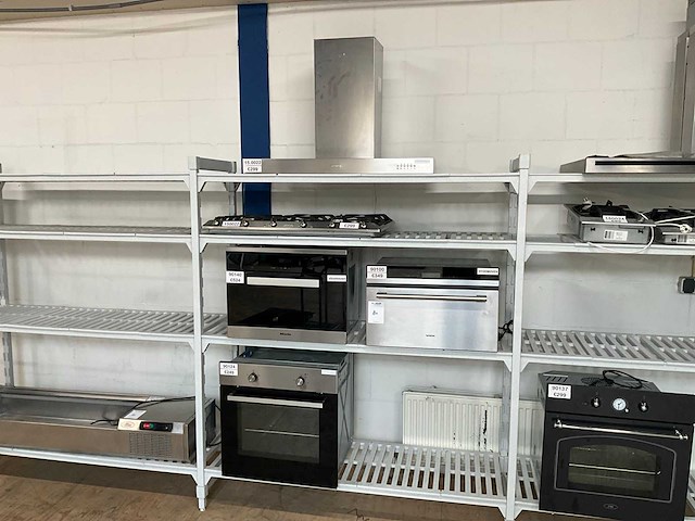 Diverse keuken inbouwapparatuur - afbeelding 1 van  8