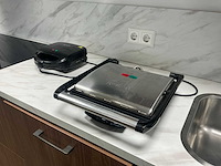 Diverse keukenapparatuur en benodigdheden - afbeelding 1 van  14