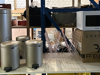 Diverse keukenbenodigdheden w.o. magnetron w.o. severin, brabantia - afbeelding 1 van  10