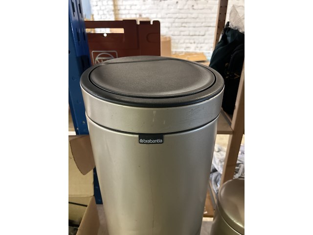 Diverse keukenbenodigdheden w.o. magnetron w.o. severin, brabantia - afbeelding 10 van  10