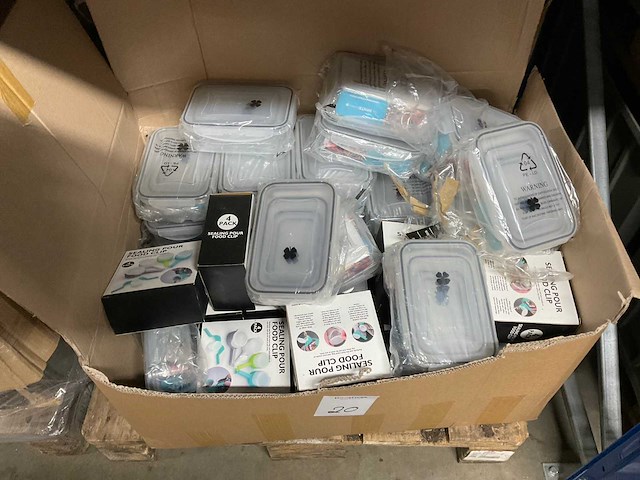 Diverse keukenbenodigdheden - afbeelding 2 van  6