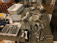 Diverse keukenbenodigdheden - afbeelding 1 van  10