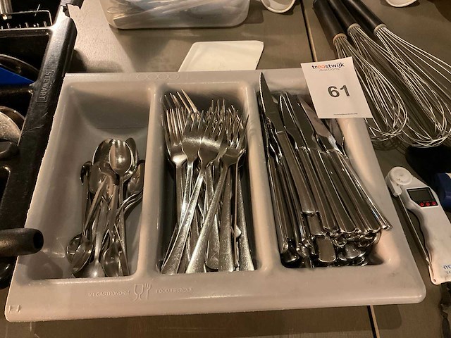 Diverse keukenbenodigdheden - afbeelding 9 van  10