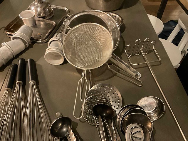 Diverse keukenbenodigdheden - afbeelding 10 van  10