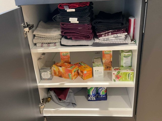 Diverse keukenbenodigdheden - afbeelding 9 van  10