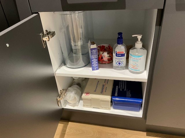 Diverse keukenbenodigdheden - afbeelding 10 van  10