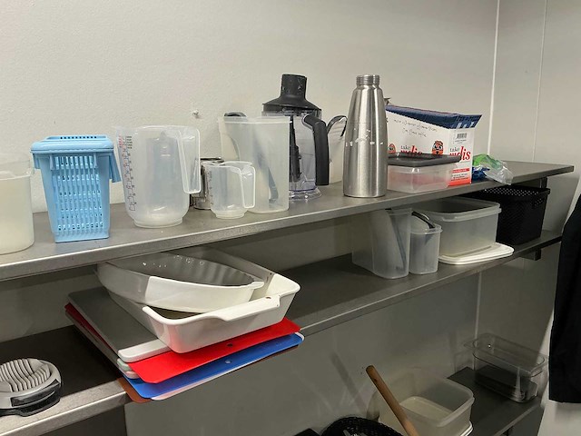 Diverse keukenbenodigdheden - afbeelding 4 van  4