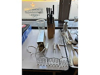 Diverse keukenbenodigdheden - afbeelding 3 van  7