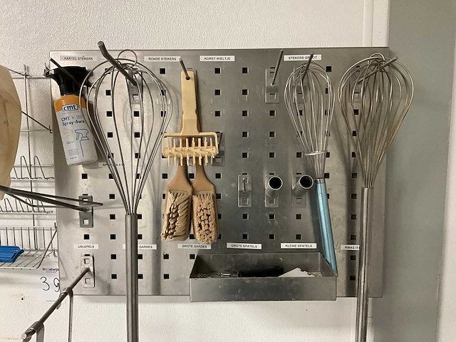 Diverse keukenbenodigdheden - afbeelding 2 van  7