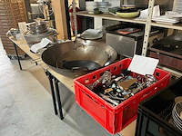 Diverse keukenbenodigdheden - afbeelding 1 van  7
